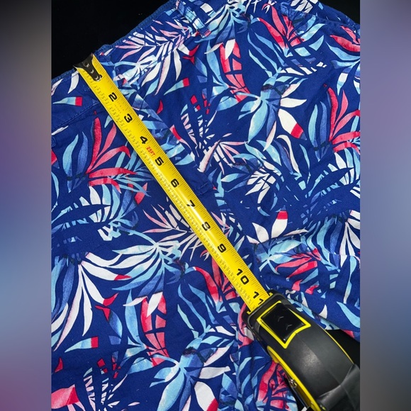 Caribbean Joe & company Women’s Tropical Classic Fit Shorts Size 10 EUC - Picture 8 of 9